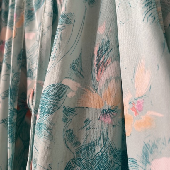 Vintage mint green floral short sleeve button down blouse with neck tie - Picture 4 of 7